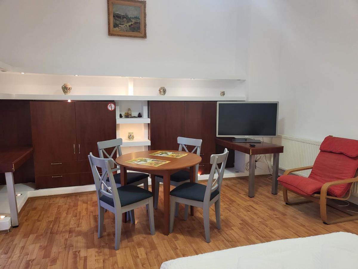 Casa Rezidentiala Aria Διαμέρισμα Κλουζ-Ναπόκα Εξωτερικό φωτογραφία